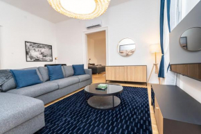 Gozsdu Court Le Chat Noir Budapest